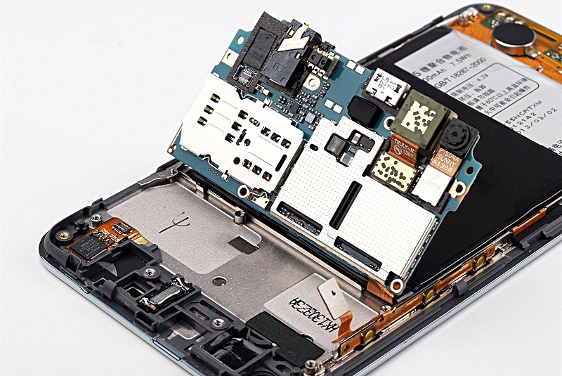 手機屏蔽罩,手機屏蔽罩廠家,手機屏蔽罩散熱