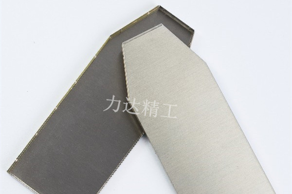 金屬?zèng)_壓件卡扣,金屬?zèng)_壓件廠家,力達(dá)精工