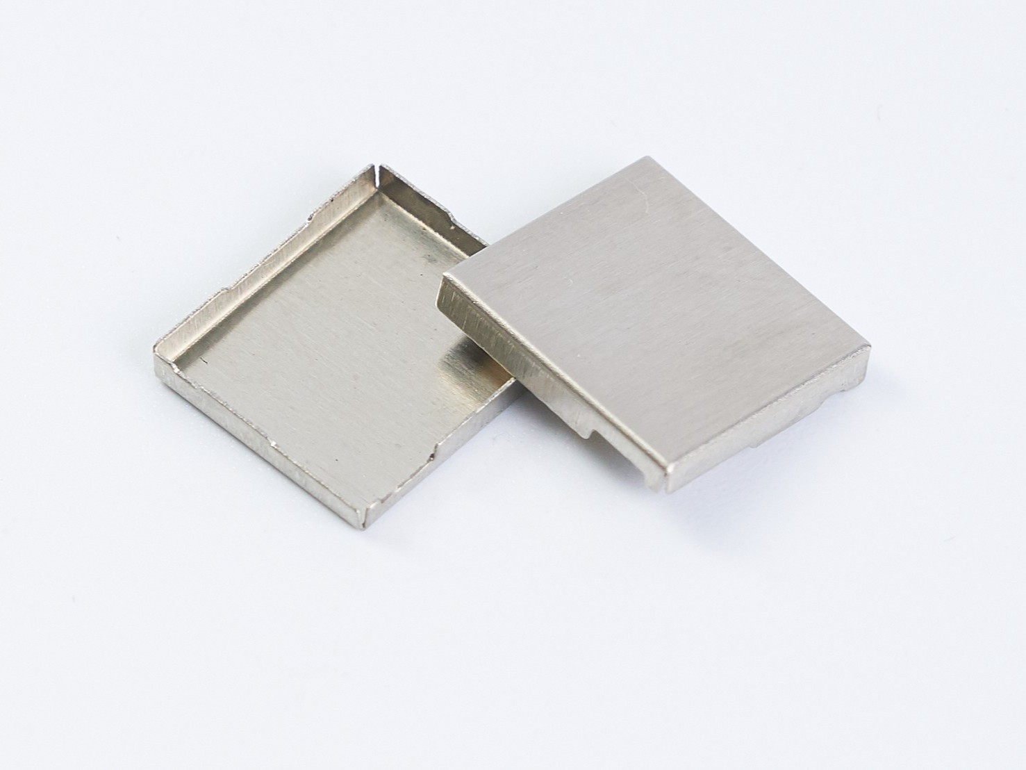 射頻屏蔽罩定制生產(chǎn)廠家-免費打樣開模設計-力達精工